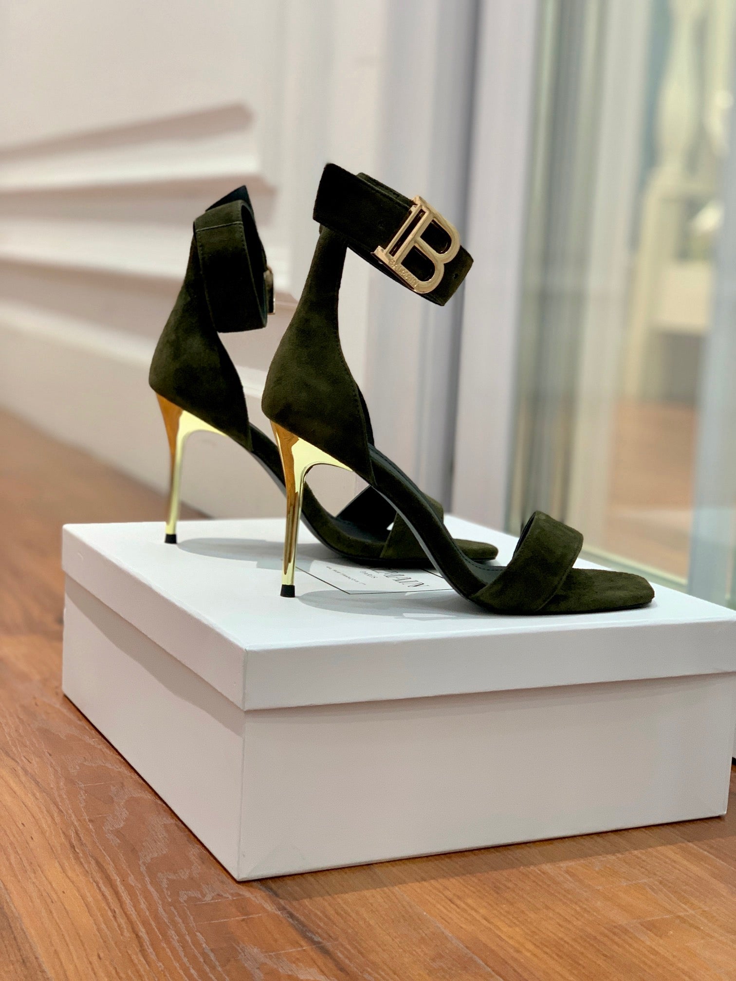 BALMAIN 25S THIN STRAP HIGH HEELS 105MM IN VERY DEEP OLIVE SUEDE GOLD HARDWARE