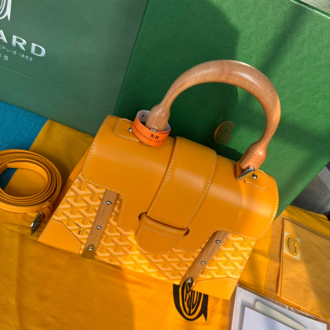 SAÏGON PM BAG 28 IN YELLOW GOYARDINE CANVAS AND CALFSKIN