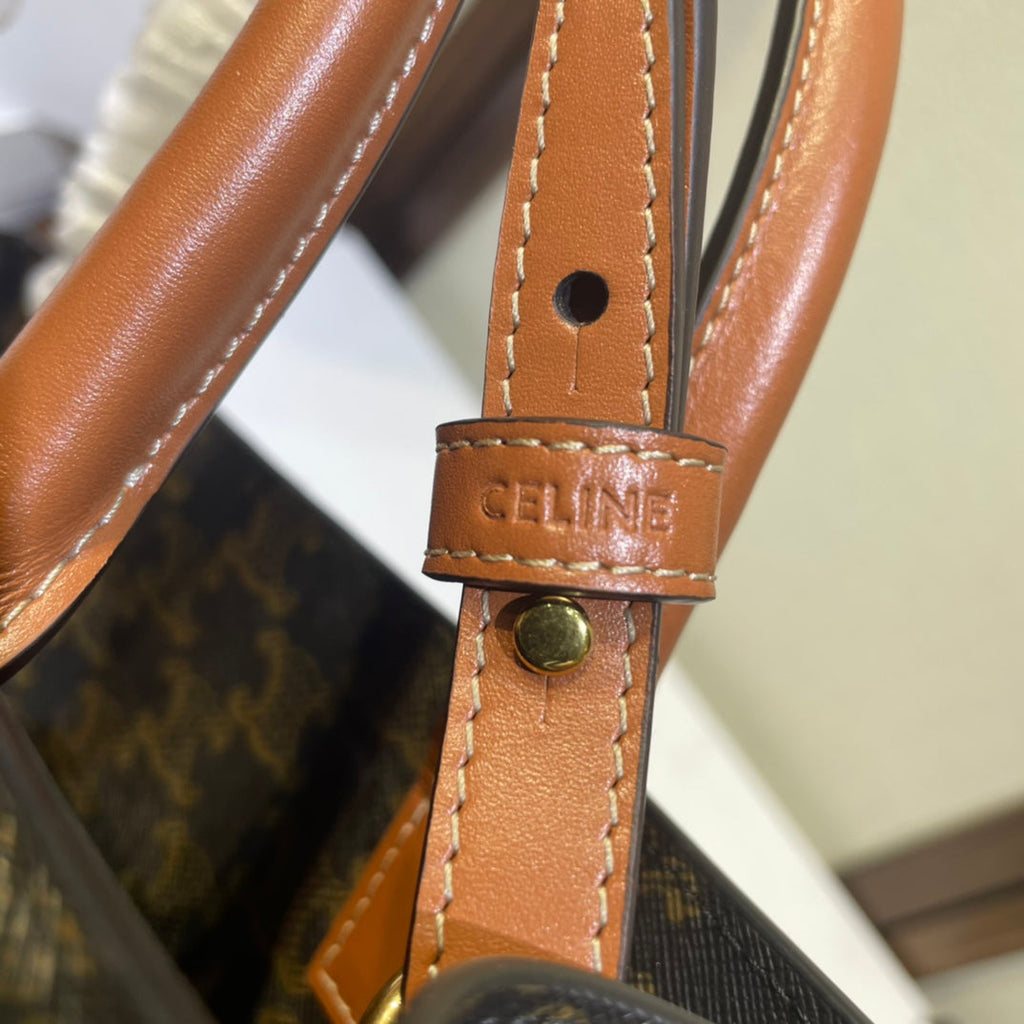 TRIOMPHE  32 BLUE IN PATTERN CALFSKIN