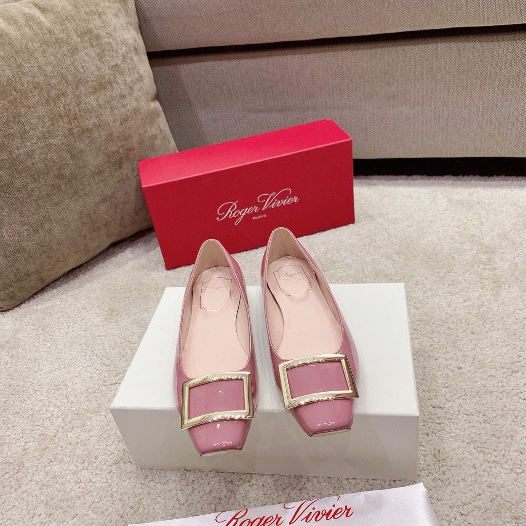 BELLE VIVIER PUMPS IN PASTEL PINK GLOSSY CALFSKIN GOLD BUCKLE