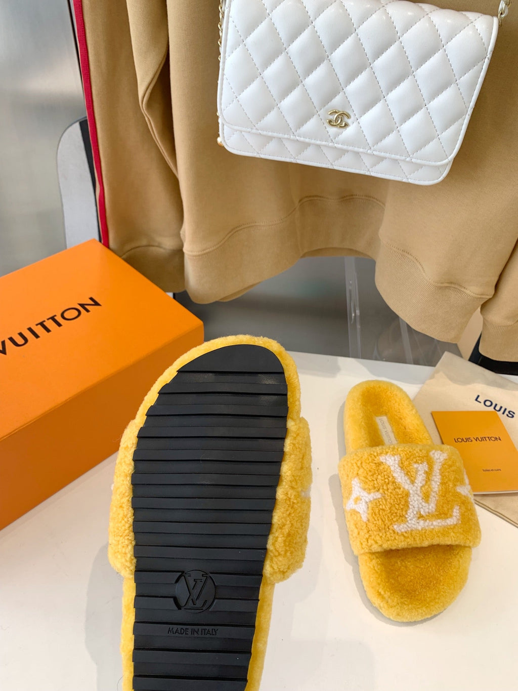 LV WOMEN'S PASEO FLAT SLIPPER IN YELLOW FLEECE WITH WHITE LOGO