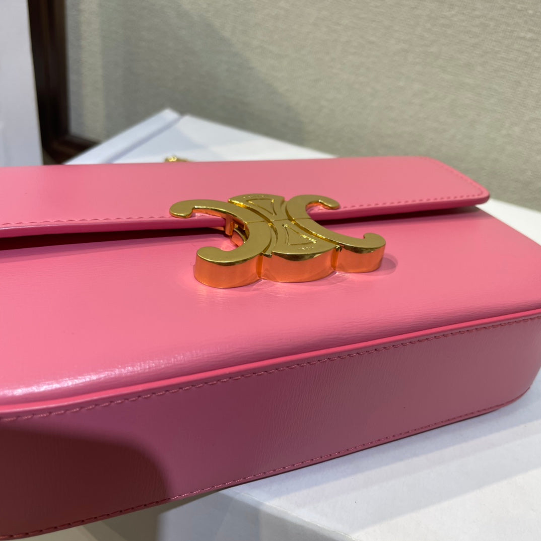 CHAIN EMBOSSED ARMPIT BAG 20 IN WATERMELON PINK CALFSKIN