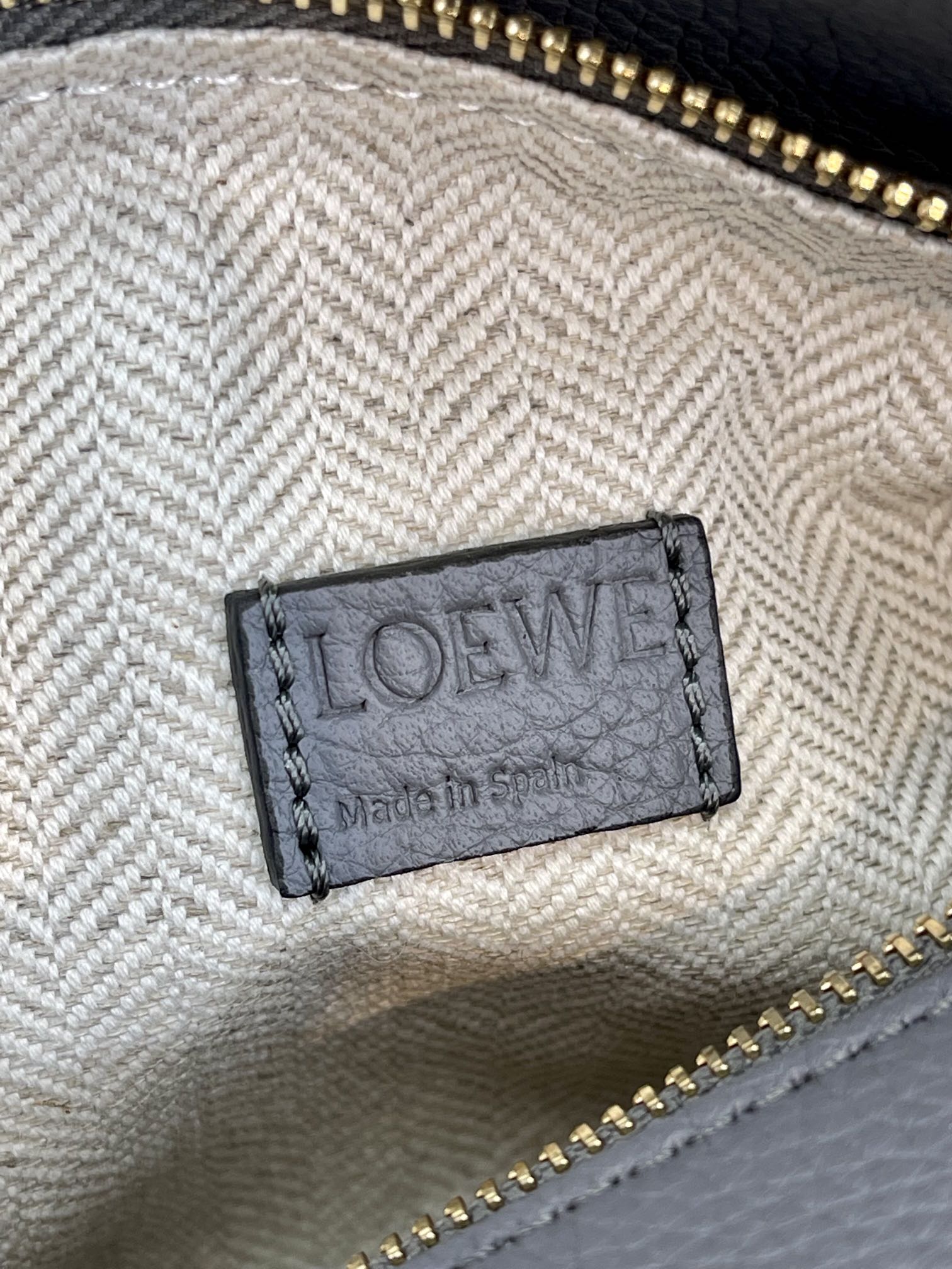 LOE MINI 18 PUZZLE BAG IN GREY CALFSKIN