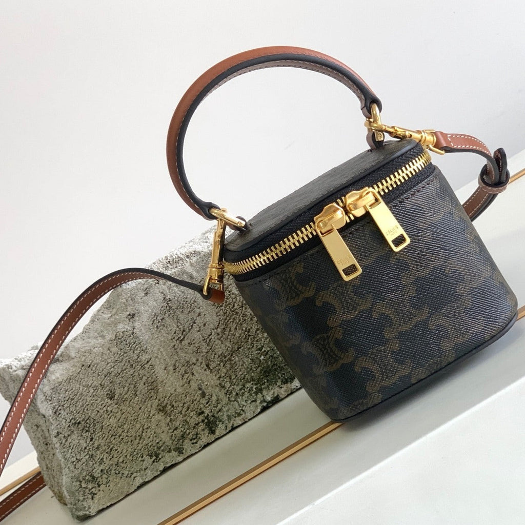 TRIOMPHE 9 CALFSKIN BLACK PATTERN BOX BAG