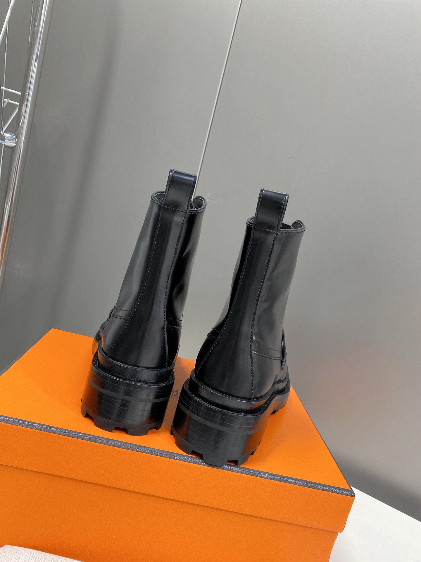 HM 25S FUNK ANKLE BOOT IN BLACK LAMBSKIN WITH SILVER HARDWARE