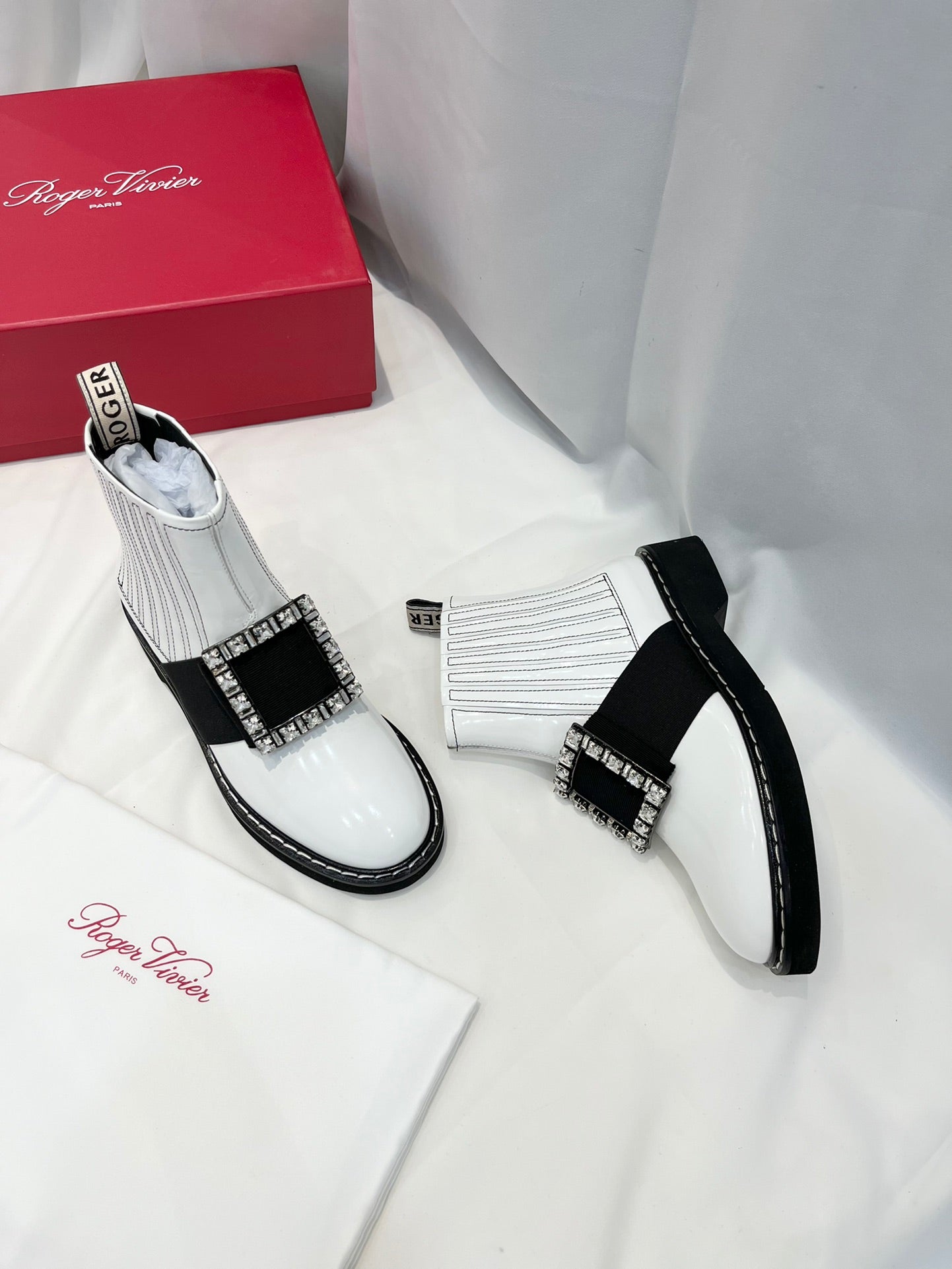 VIV' RANGERS CHELSEA BOOTIES IN WHITE CALFSKIN CRYSTAL BUCKLE