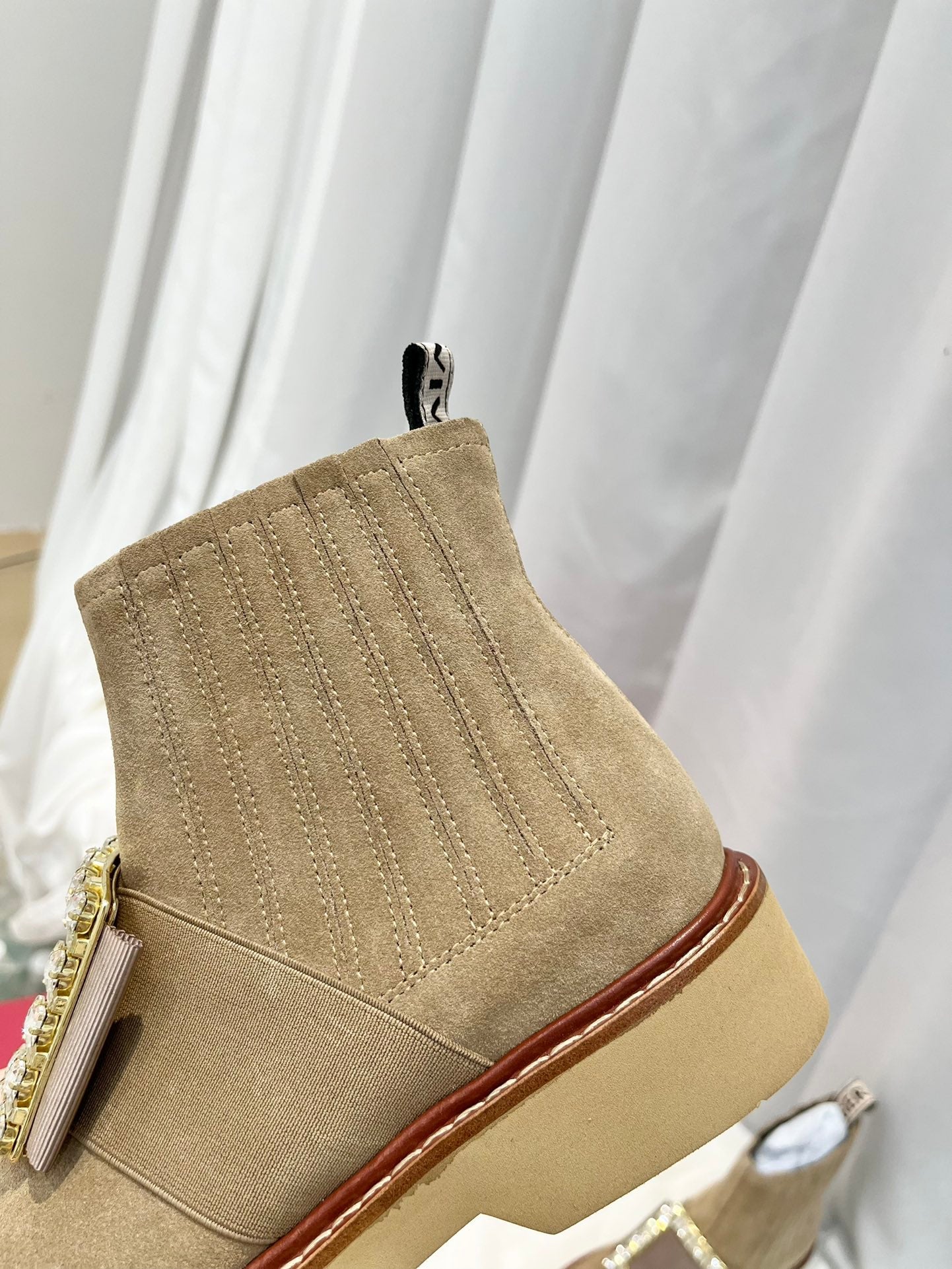 VIV' RANGERS CHELSEA BOOTIES IN LIGHT BROWN SUEDE CRYSTAL BUCKLE