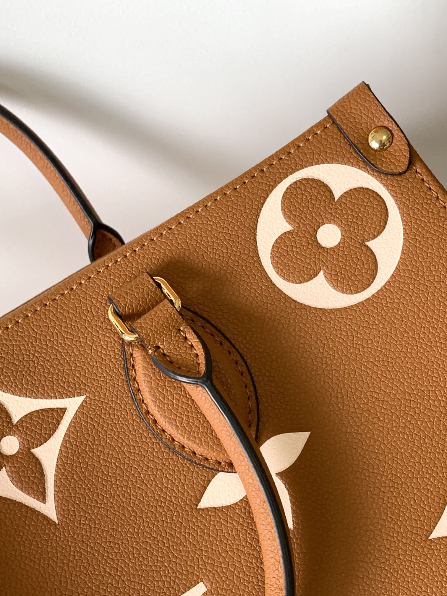 ONTHEGO MM 35CM ORANGE WHITE