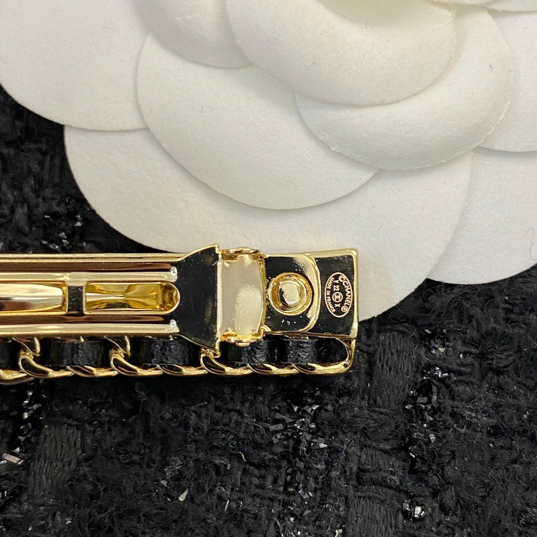CHANEL 26S DOUBLE C LOGO CRYSTAL & CHAIN BAR HAIR CLIP IN GOLD METAL 629929