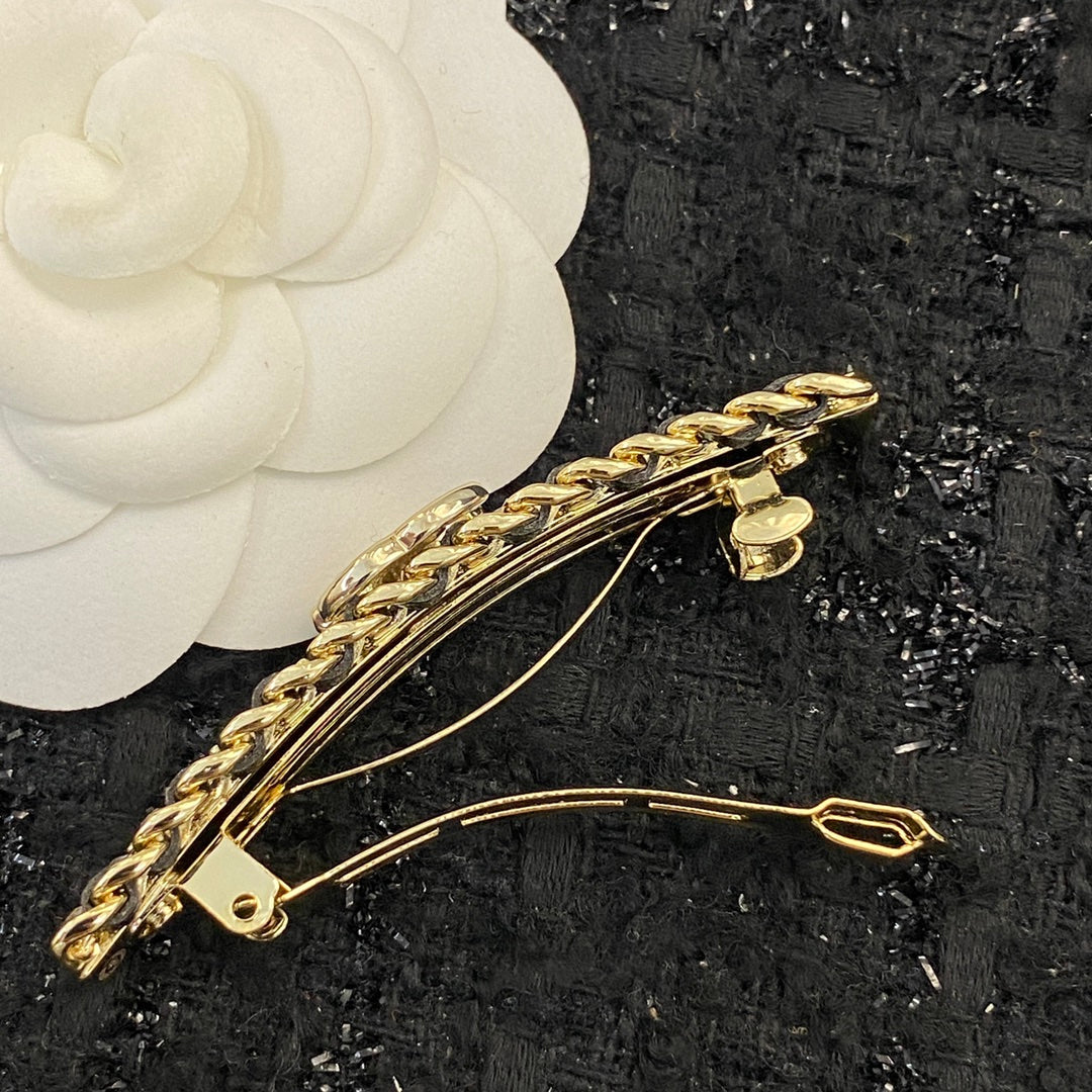 CHANEL 26S DOUBLE C LOGO CRYSTAL & CHAIN BAR HAIR CLIP IN GOLD METAL 629929