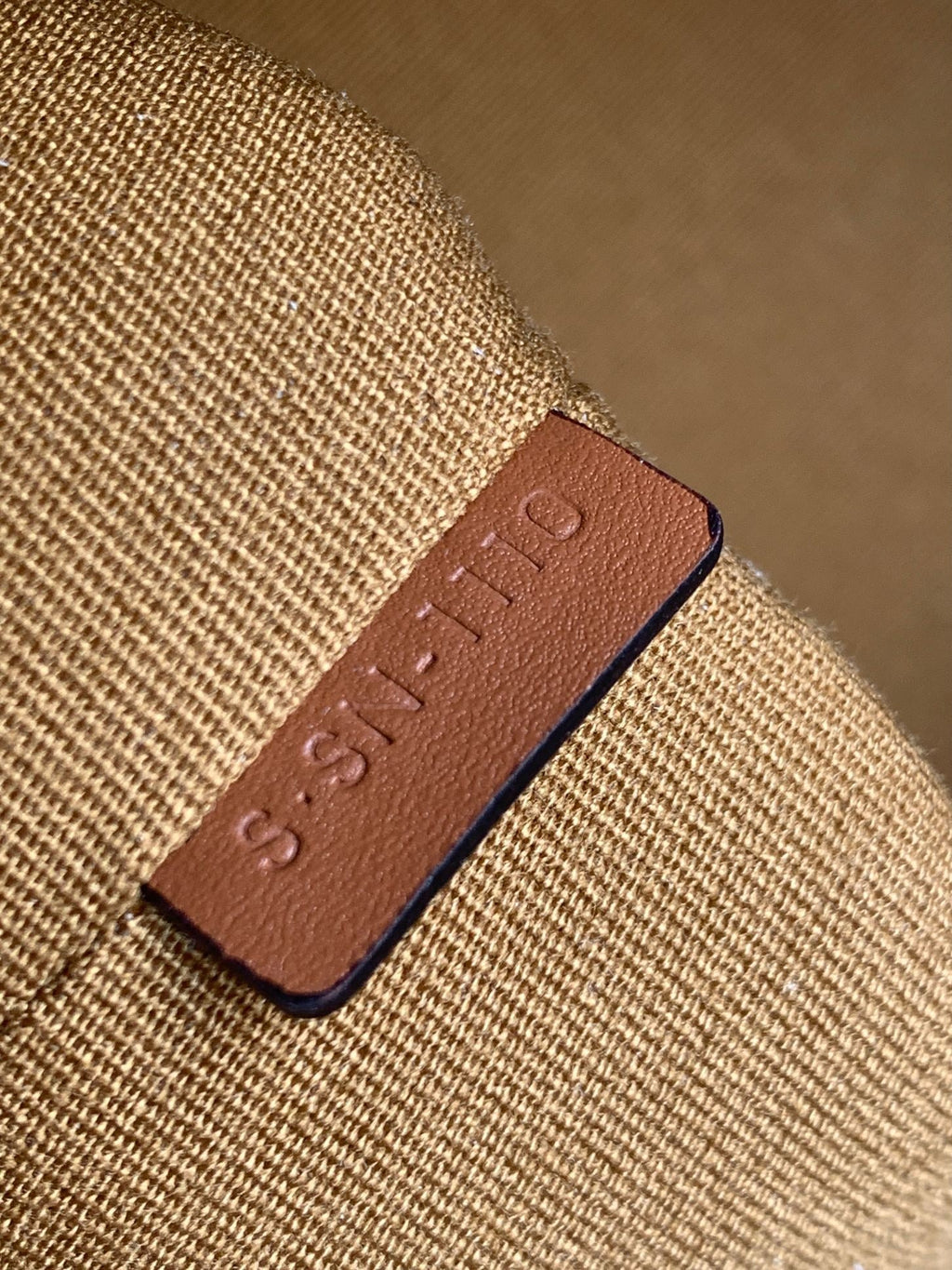 TRIOMPHE 24 BLACK PATTERN PRINTED CALFSKIN