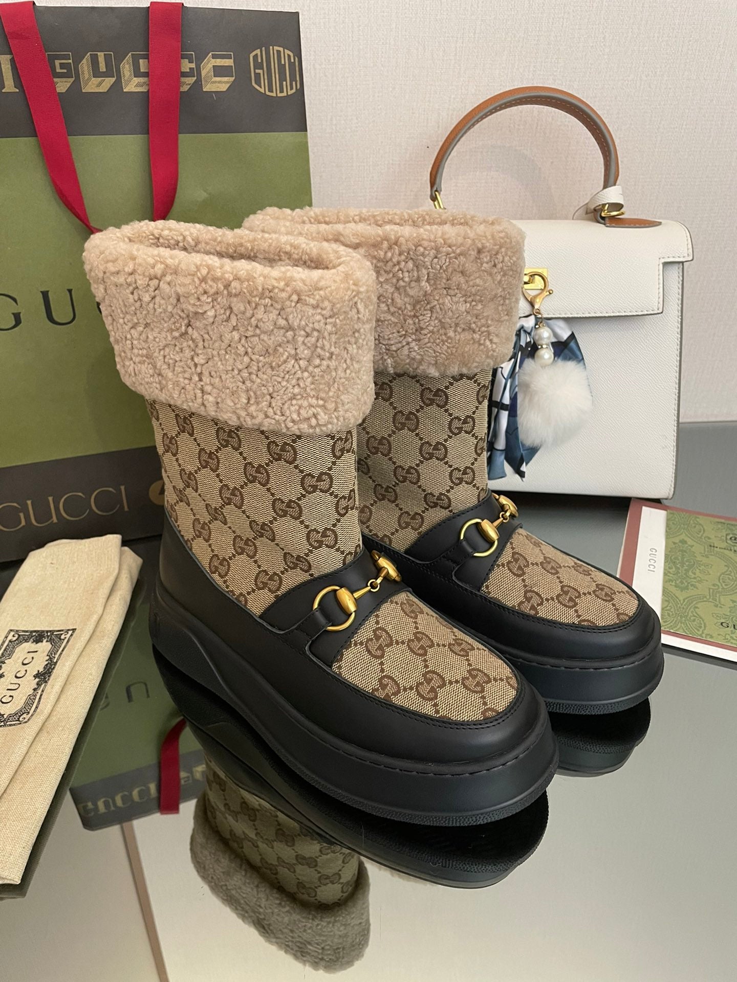 HORSEBIT SNOW ANKLE BOOTS IN ECRU BEIGE MONOGRAM JACQUARD FABRIC MIX BLACK CALFSKIN AND LAMB WOOL LINING