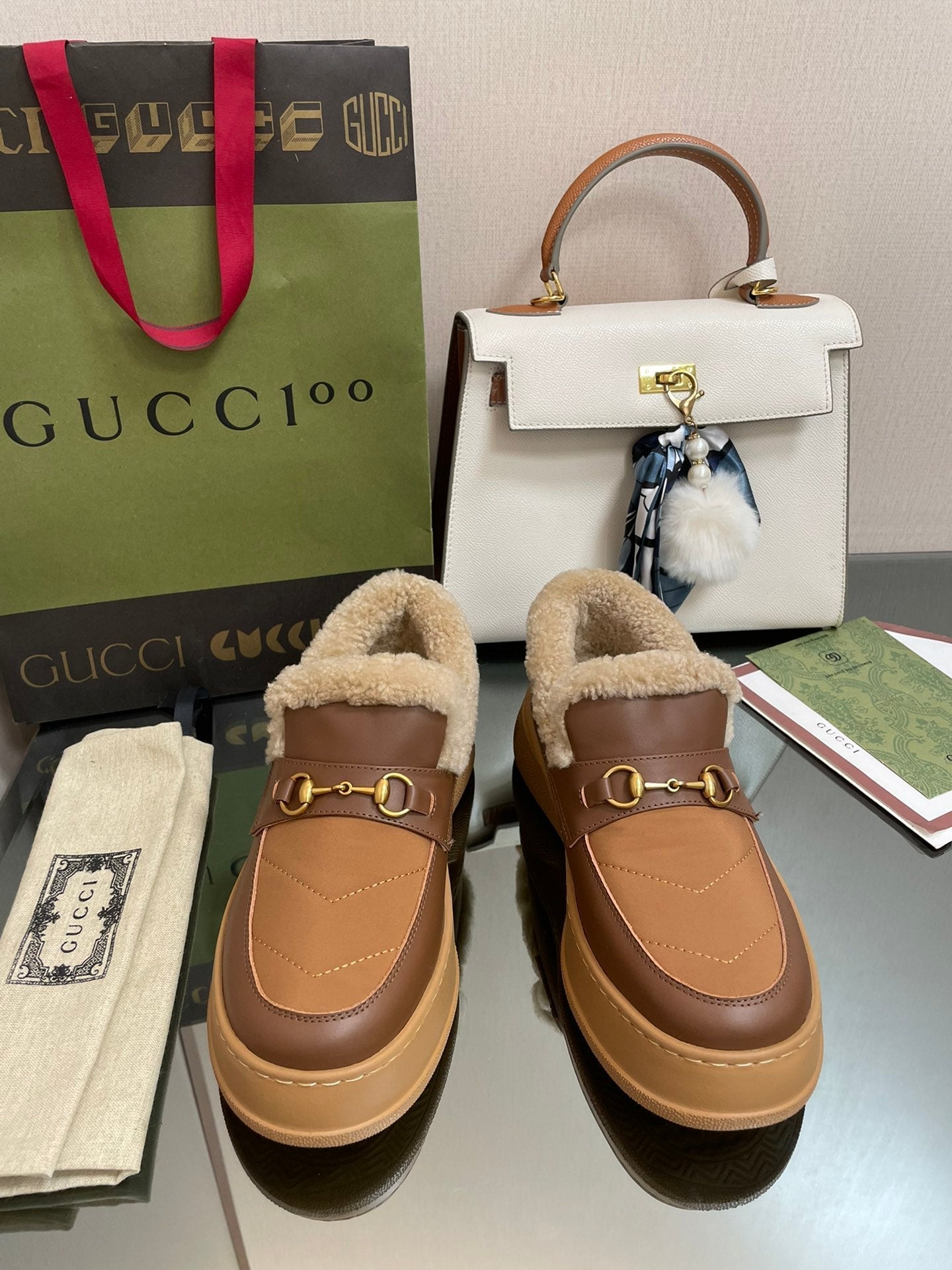 GG LOAFER IN PEANUT BROWN AND CHOCOLATE BROWN CALFSKIN WITH BEIGE WOOL LINING