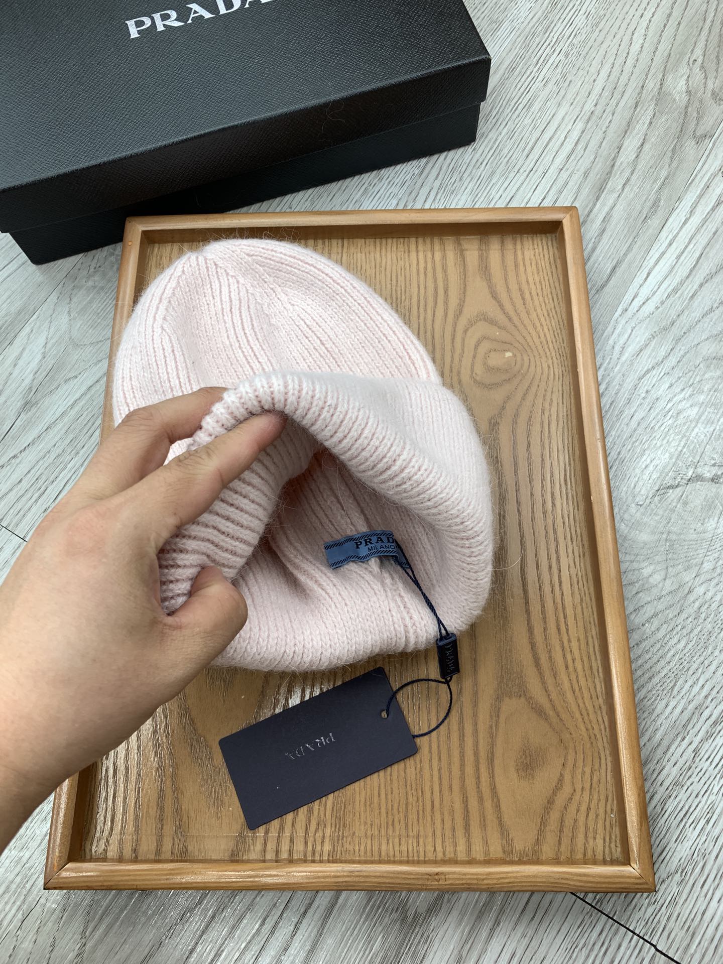 BEANIE HAT IN SOLF PINK WOOL 108751