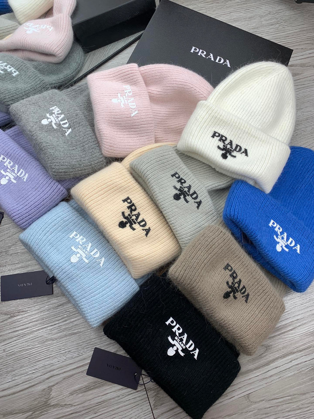 BEANIE HAT IN DOLPHIN GRAY WOOL 108750