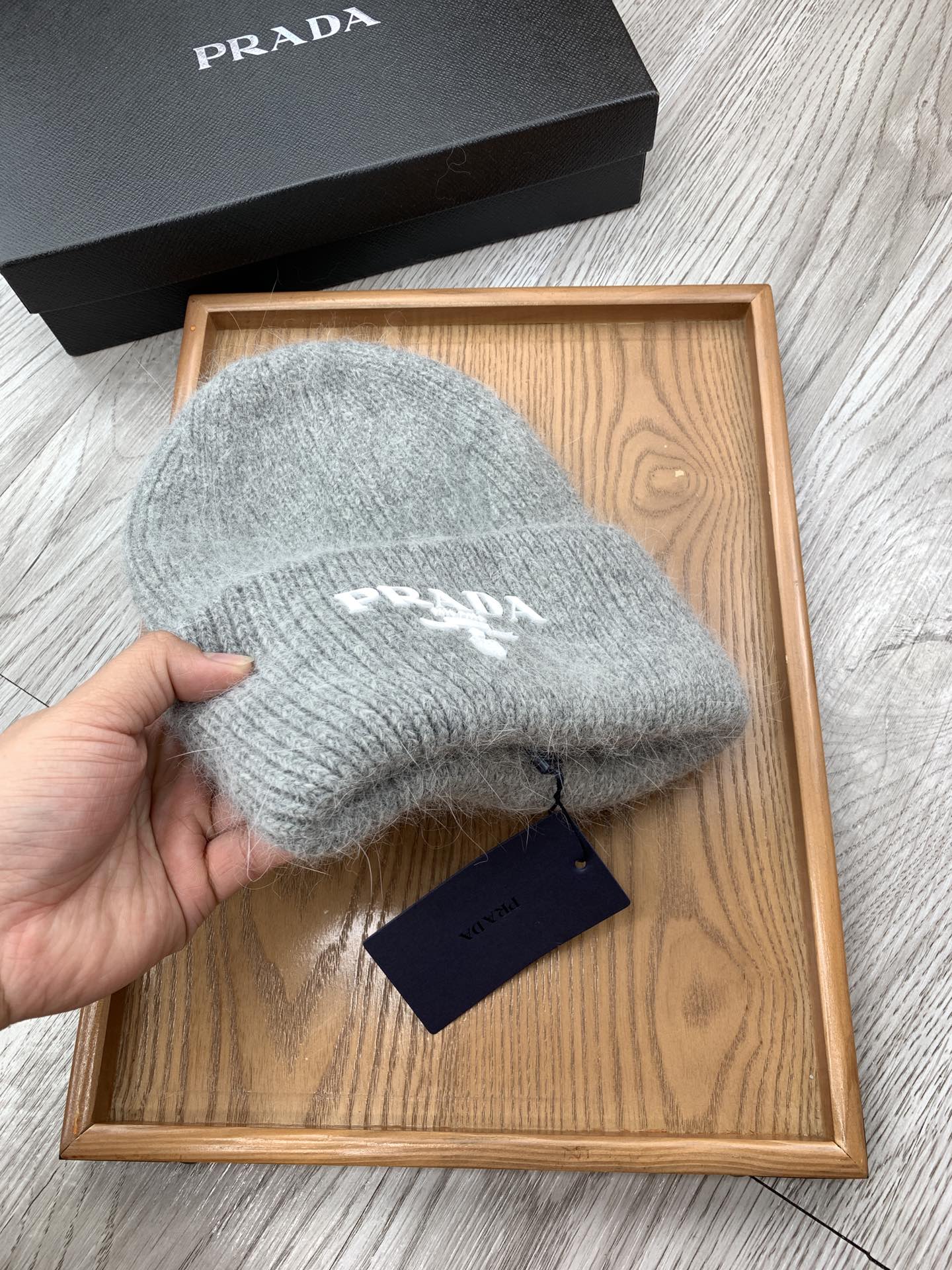 BEANIE HAT IN DOLPHIN GRAY WOOL 108750