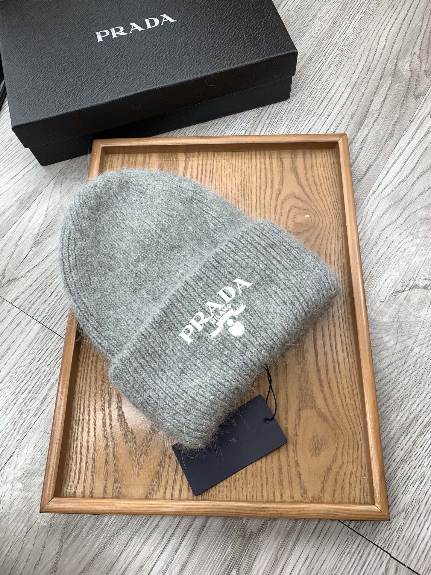 BEANIE HAT IN DOLPHIN GRAY WOOL 108750
