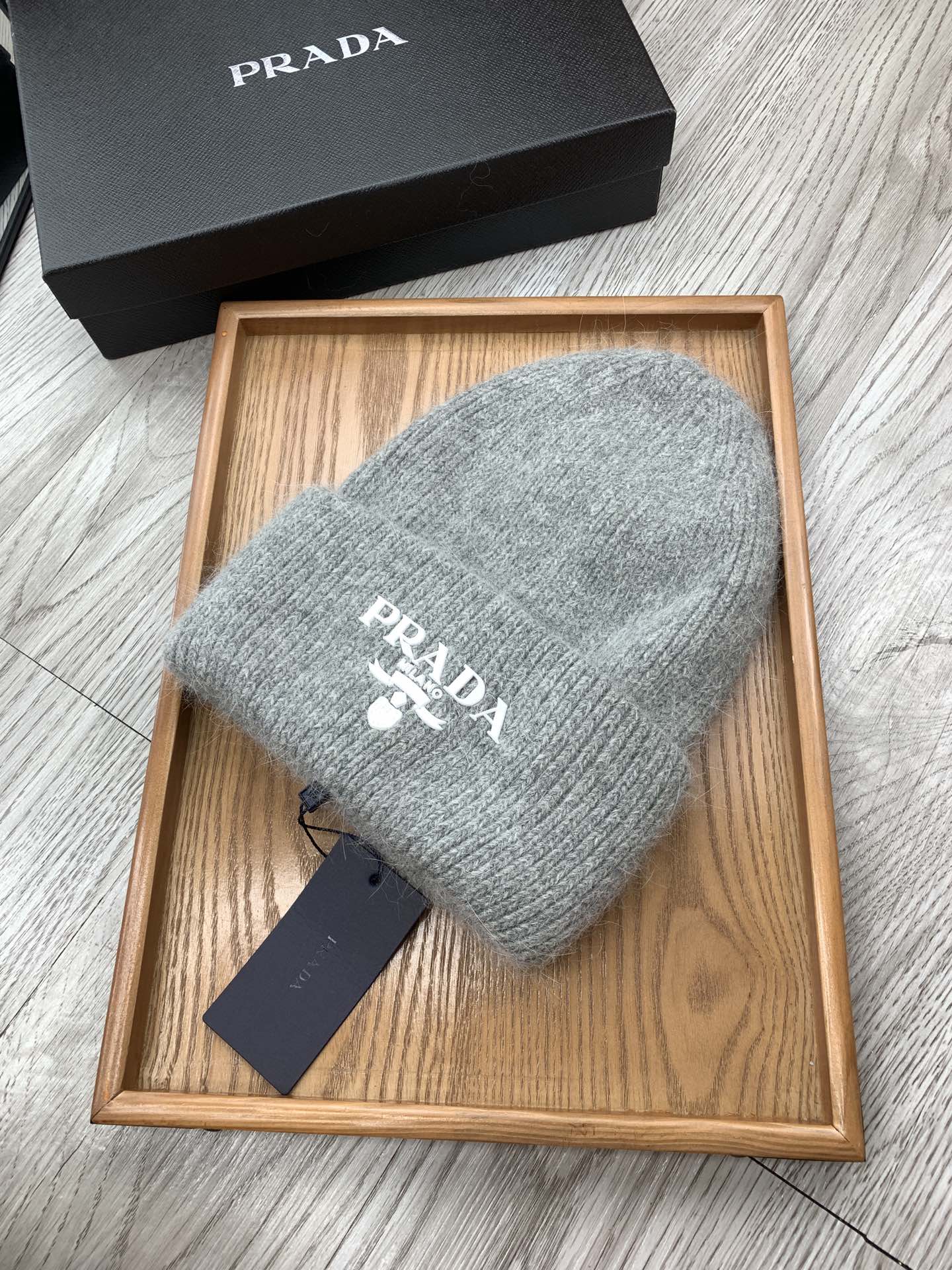 BEANIE HAT IN DOLPHIN GRAY WOOL 108750