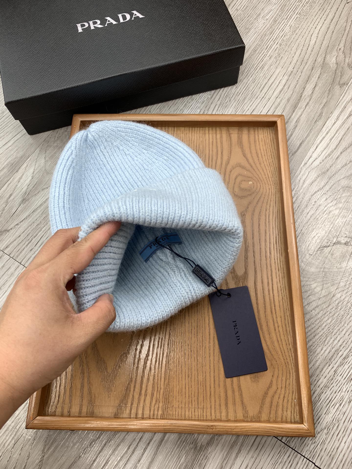 BEANIE HAT IN LIGHT BLUE WOOL 108744