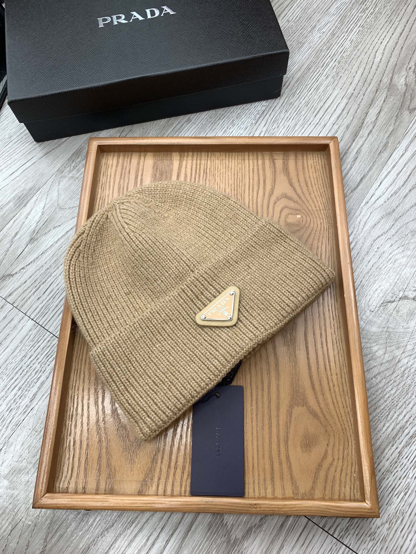 BEANIIE HAT IN CAMEL BROWN WOOL 335038