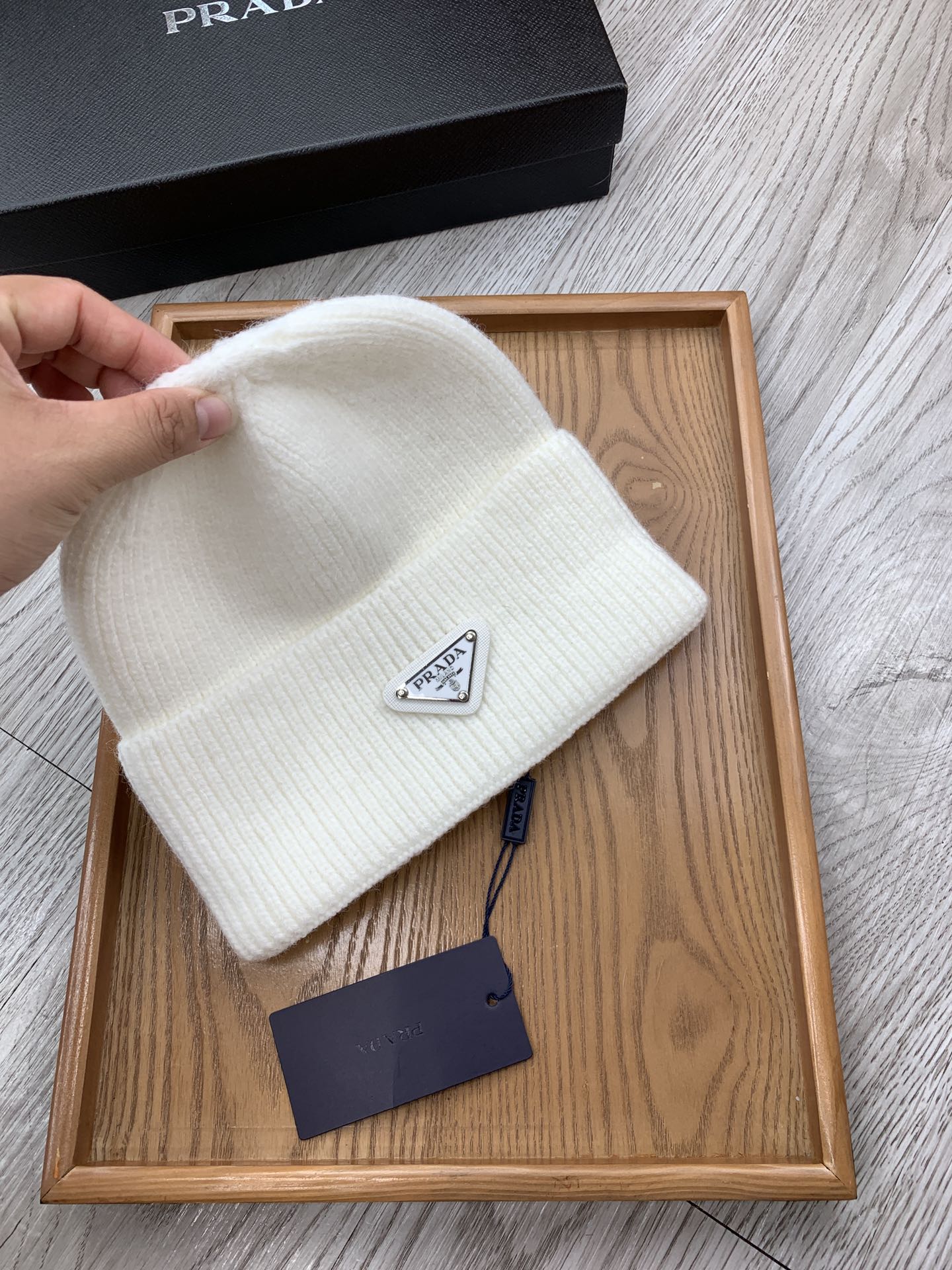 BEANIIE HAT IN WHITE WOOL 335040