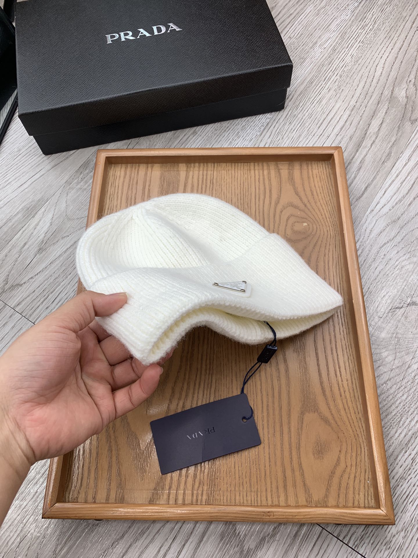 BEANIIE HAT IN WHITE WOOL 335040