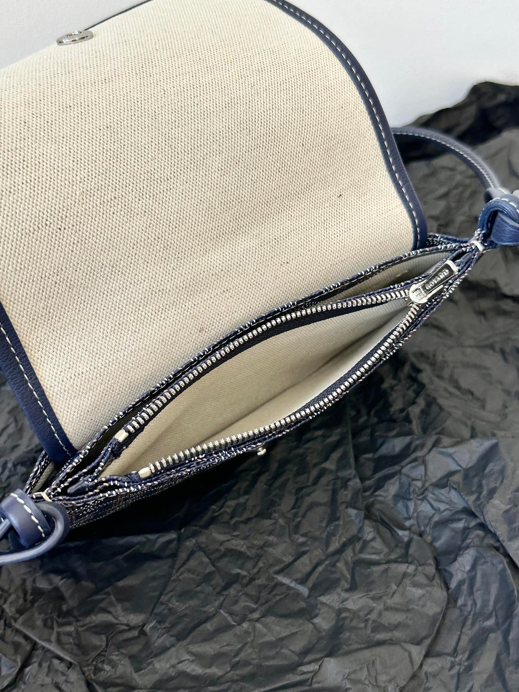 PLUMET POCKET WALLET 20 IN NAVY BLUE GOYARDINE CANVAS AND LAMBSKIN TRIM