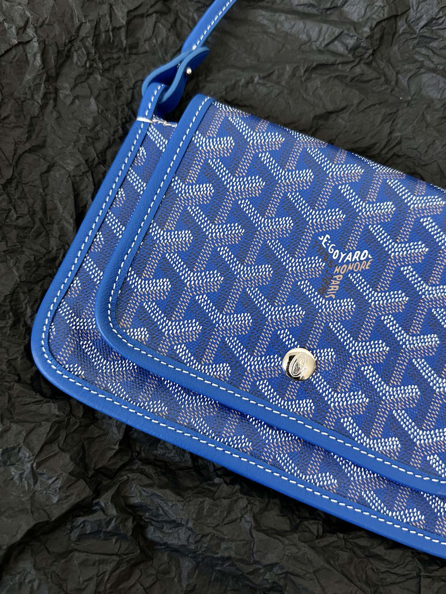 PLUMET POCKET WALLET 20 IN SAPPHIRE BLUE GOYARDINE CANVAS AND LAMBSKIN TRIM