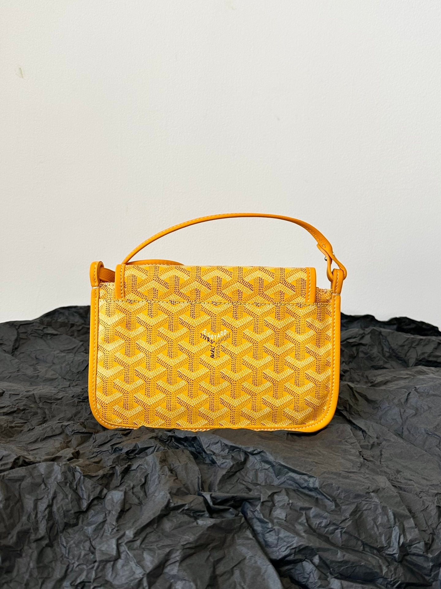 PLUMET POCKET WALLET 20 IN YELLOW GOYARDINE CANVAS AND LAMBSKIN TRIM