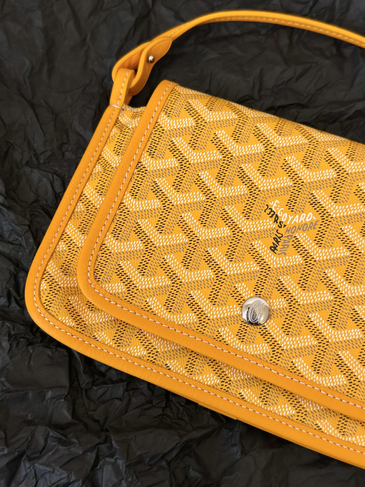 PLUMET POCKET WALLET 20 IN YELLOW GOYARDINE CANVAS AND LAMBSKIN TRIM