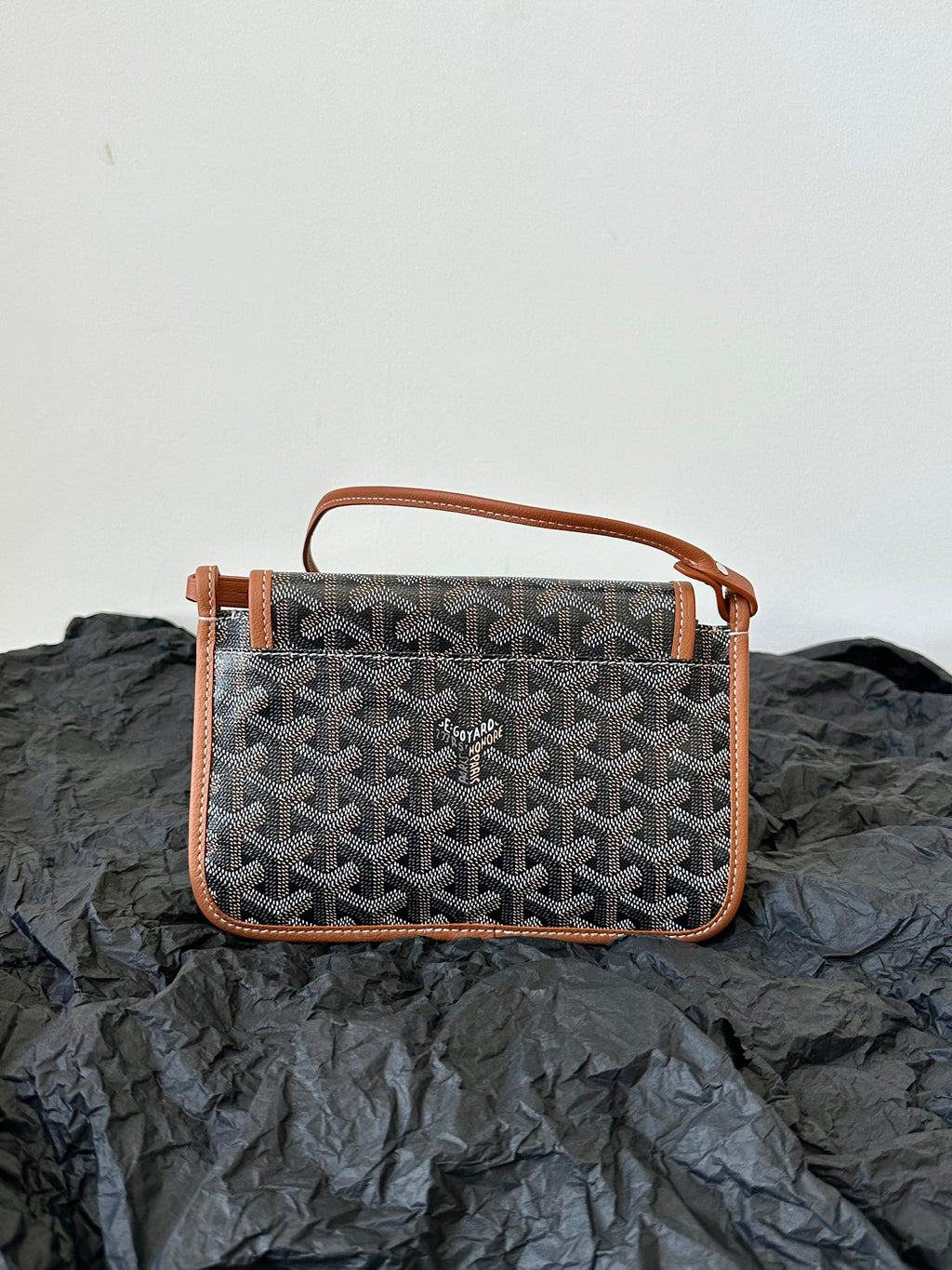 PLUMET POCKET WALLET 20 IN BLACK GOYARDINE CANVAS AND TAN LAMBSKIN TRIM