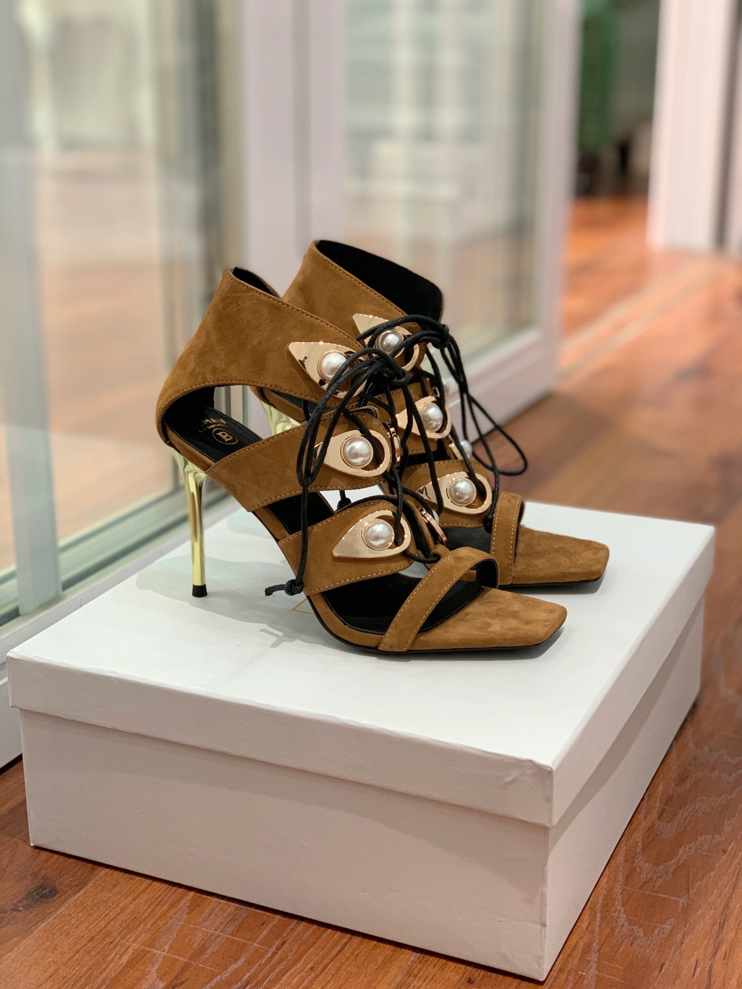 BALMAIN 25S HIGH HEELS 95MM IN DARK BROWN SUEDE WITH PEARL