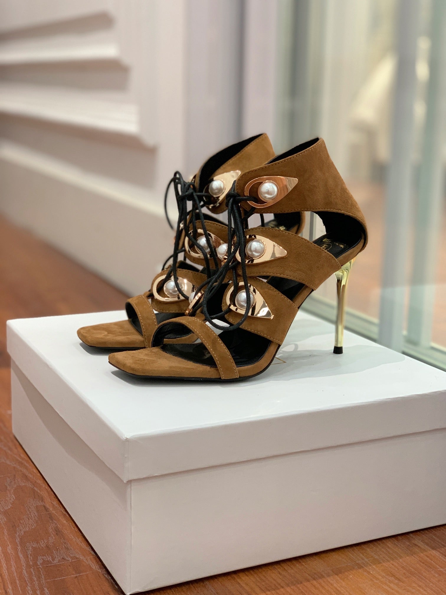 BALMAIN 25S HIGH HEELS 95MM IN DARK BROWN SUEDE WITH PEARL