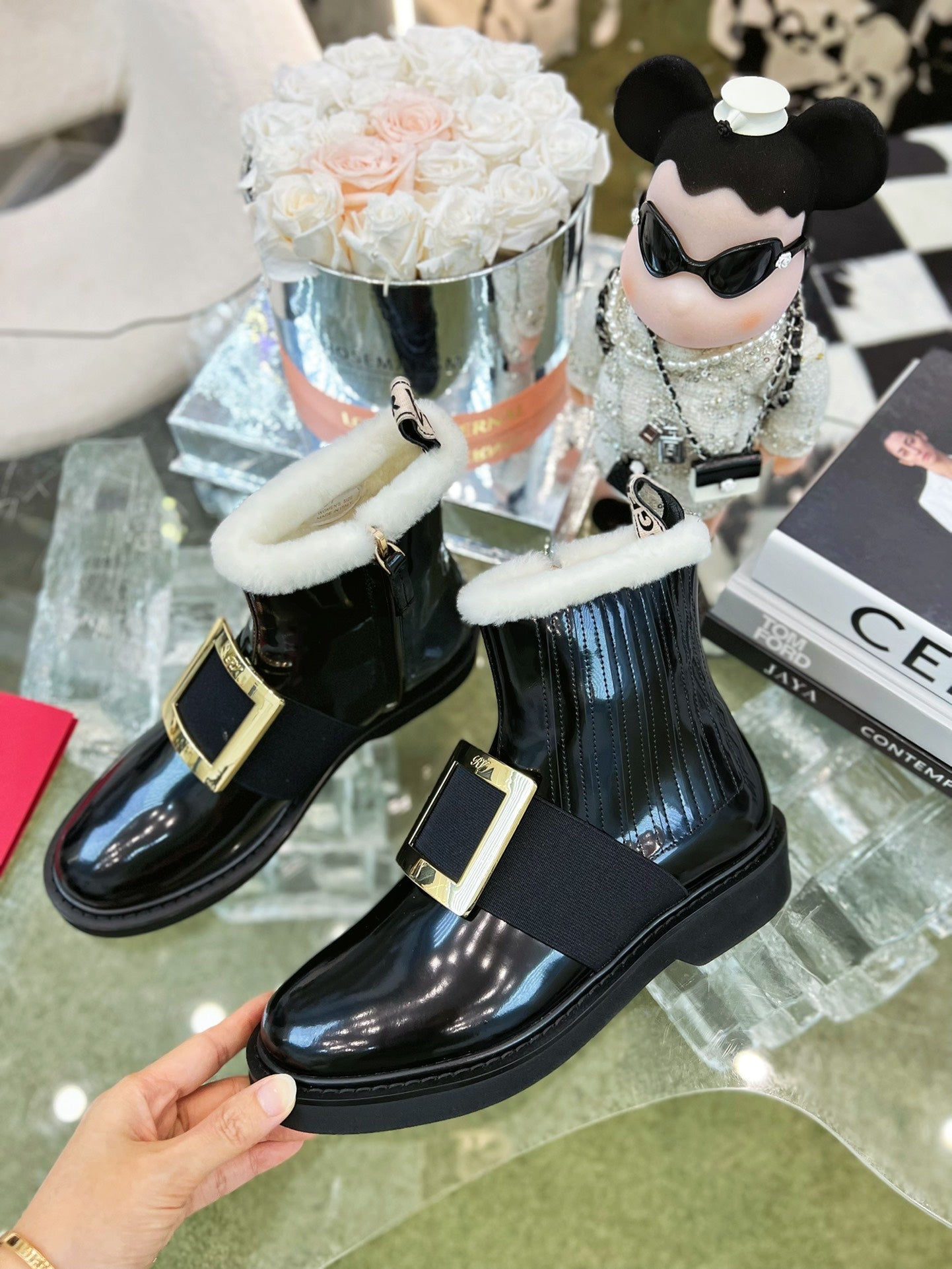 VIV' RANGERS CHELSEA BOOTIES IN PATENT BLACK CALFSKIN FLEECE LINING GOLD BUCKLE