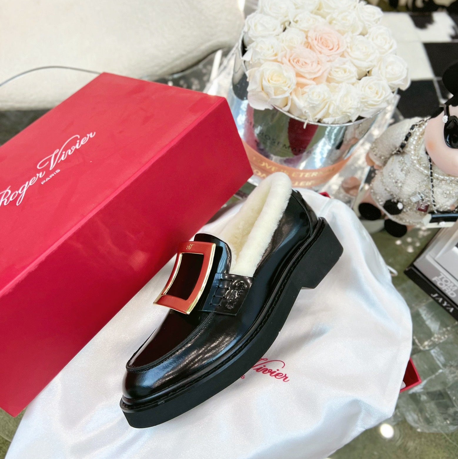 VIV' RANGERS LOAFERS IN BLACK PATENT CALFSKIN FLEECE LINING GOLD BUCKLE