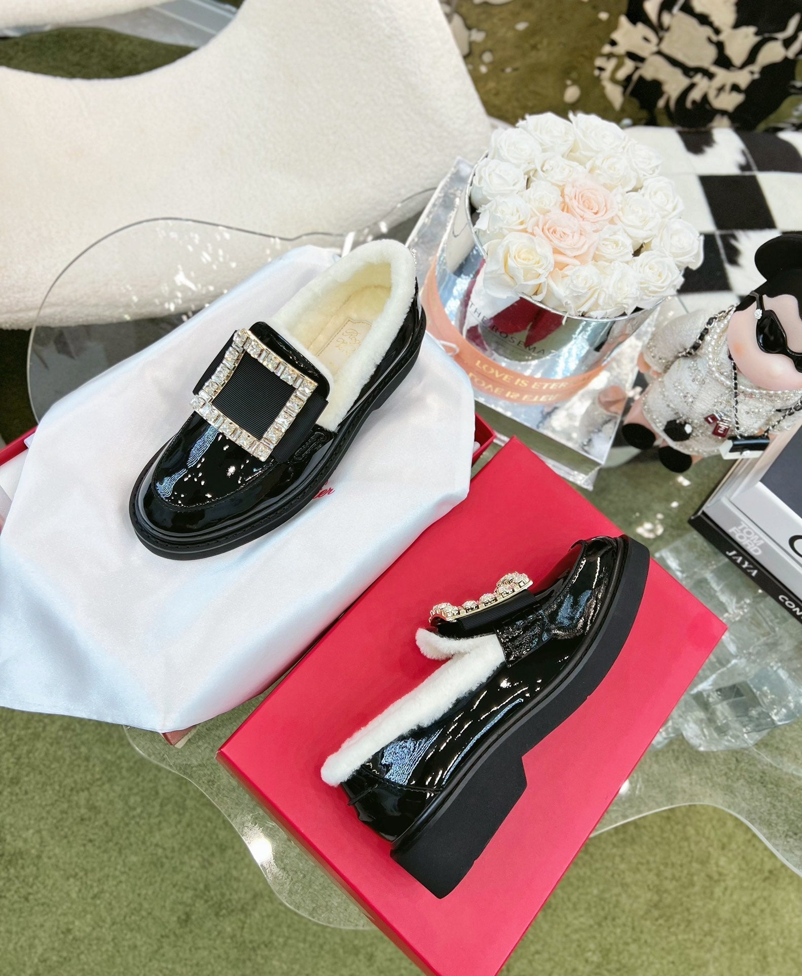 VIV' RANGERS LOAFERS IN BLACK PATENT CALFSKIN FLEECE LINING CRYSTAL BUCKLE