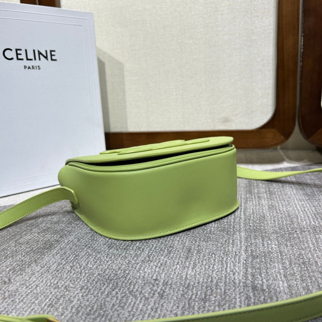 FOLCO CUIR TRIOMPHE 18 IN INCHWORM GREEN CALFSKIN