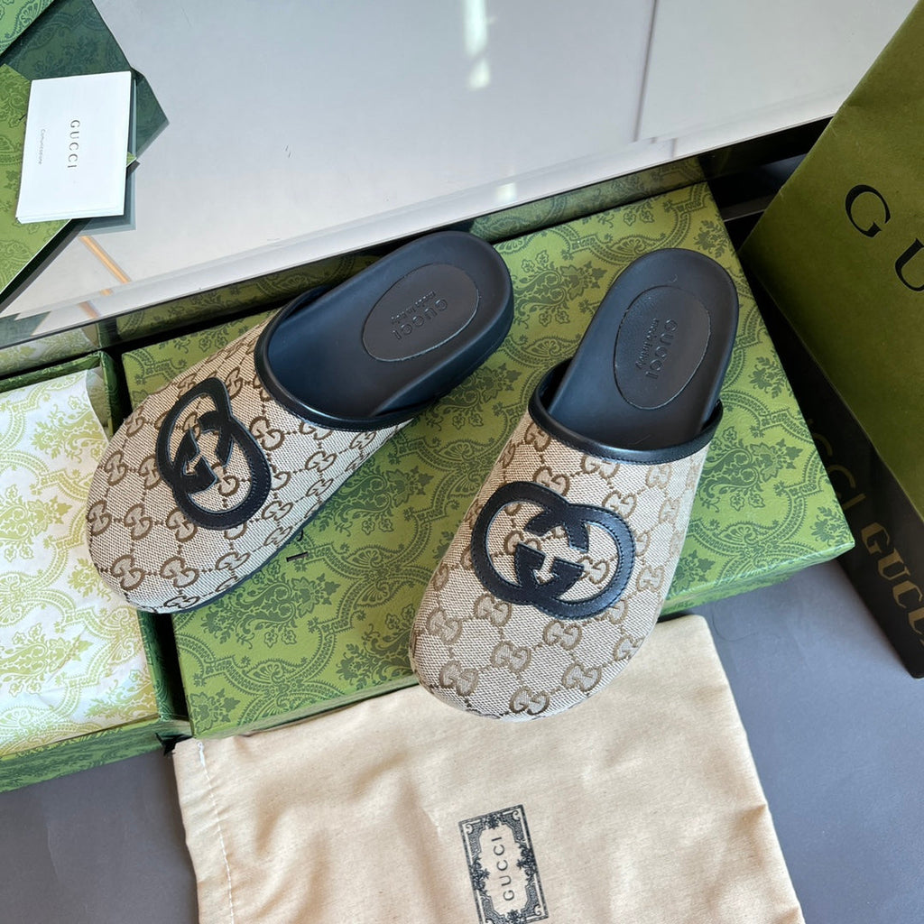 INTERLOCKING G MULE IN BEIGE MONOGRAM CANVAS AND LEATHER