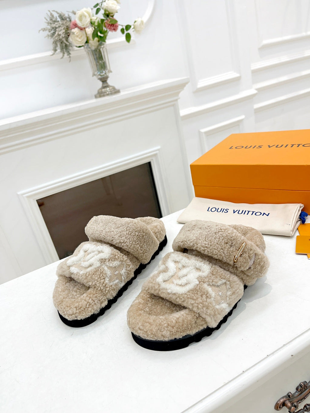 DAD SANDAL MULE IN WHEAT TAN MIX WHITE FLEECE