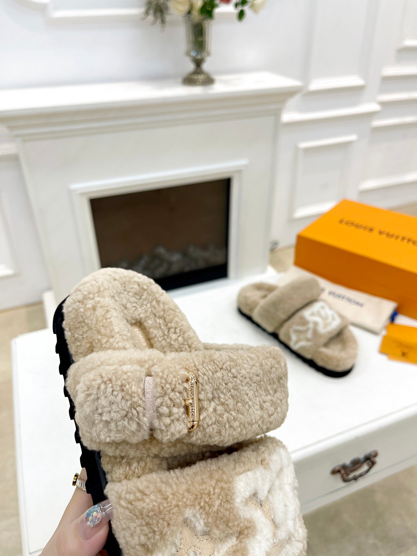 DAD SANDAL MULE IN WHEAT TAN MIX WHITE FLEECE