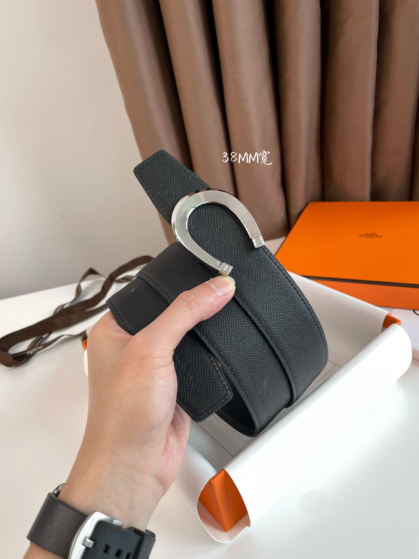 LUCK BELT BUCKLE & REVERSIBLE BLACK LEATHER STRAP 38MM SILVER HARDWARE