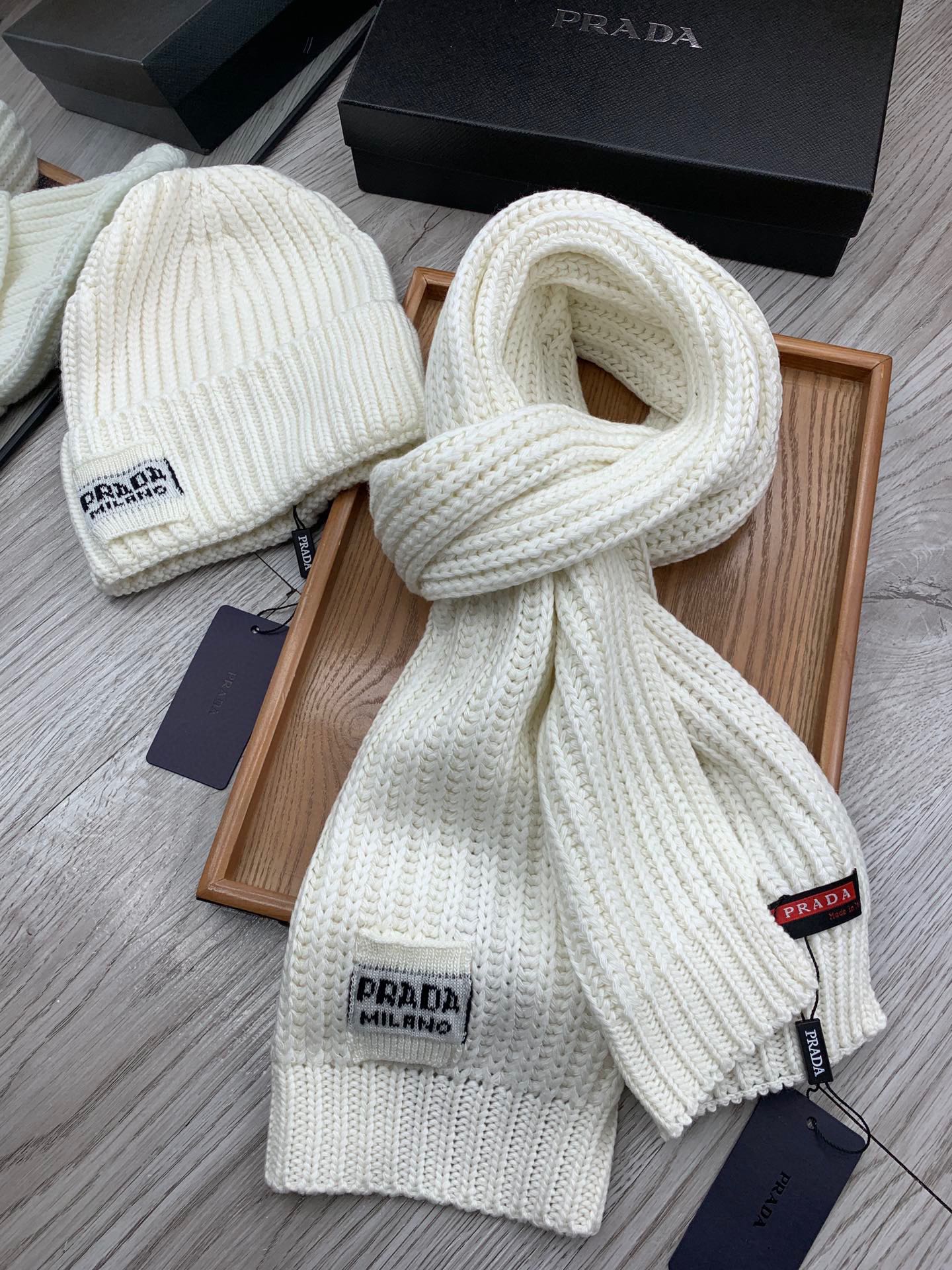 SET SCARF AND HAT IN WHITE WOOL AND RABBIT FUR 388991