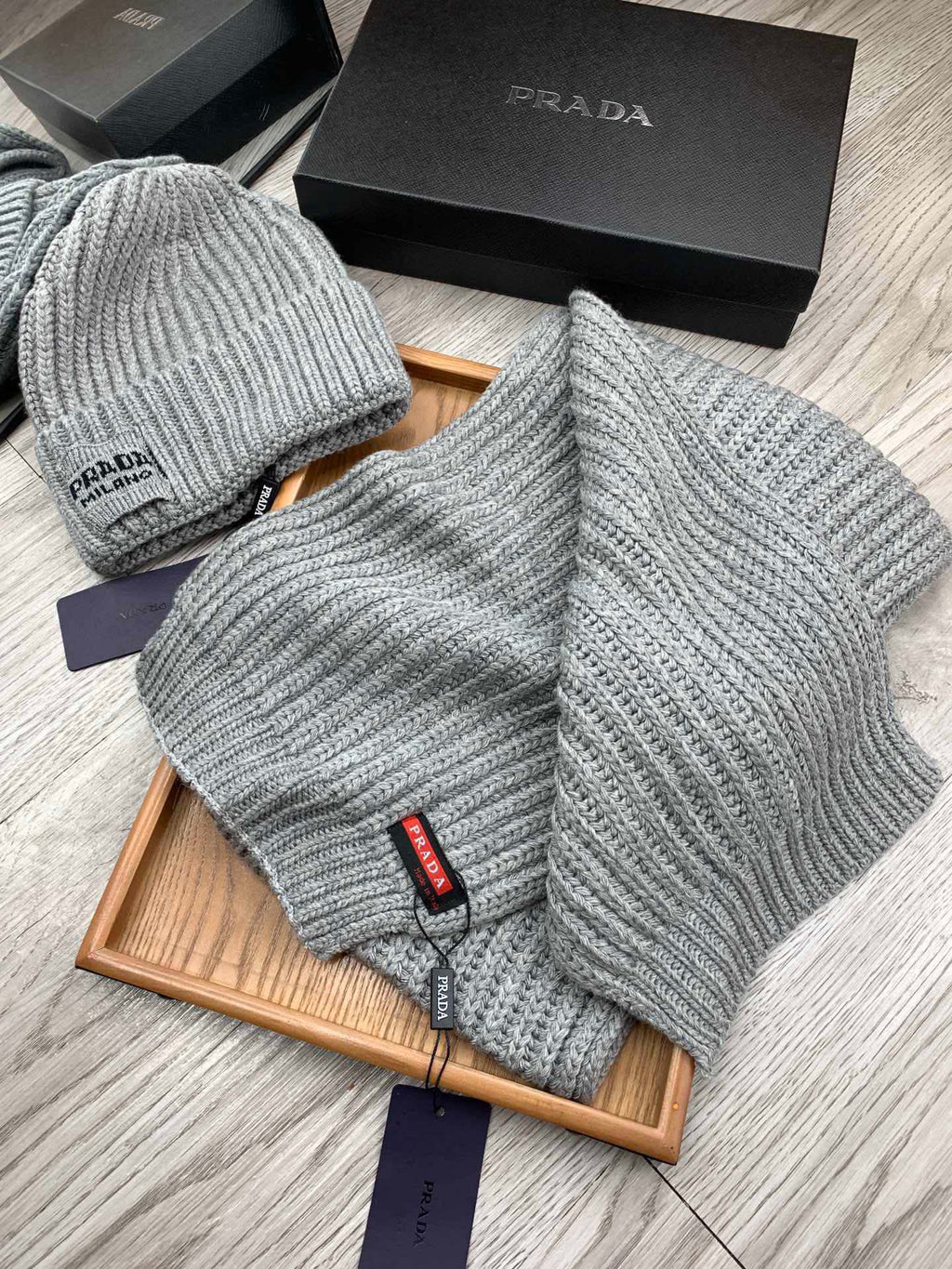 SET SCARF AND HAT IN PALE GRAY WOOL AND RABBIT FUR 388992