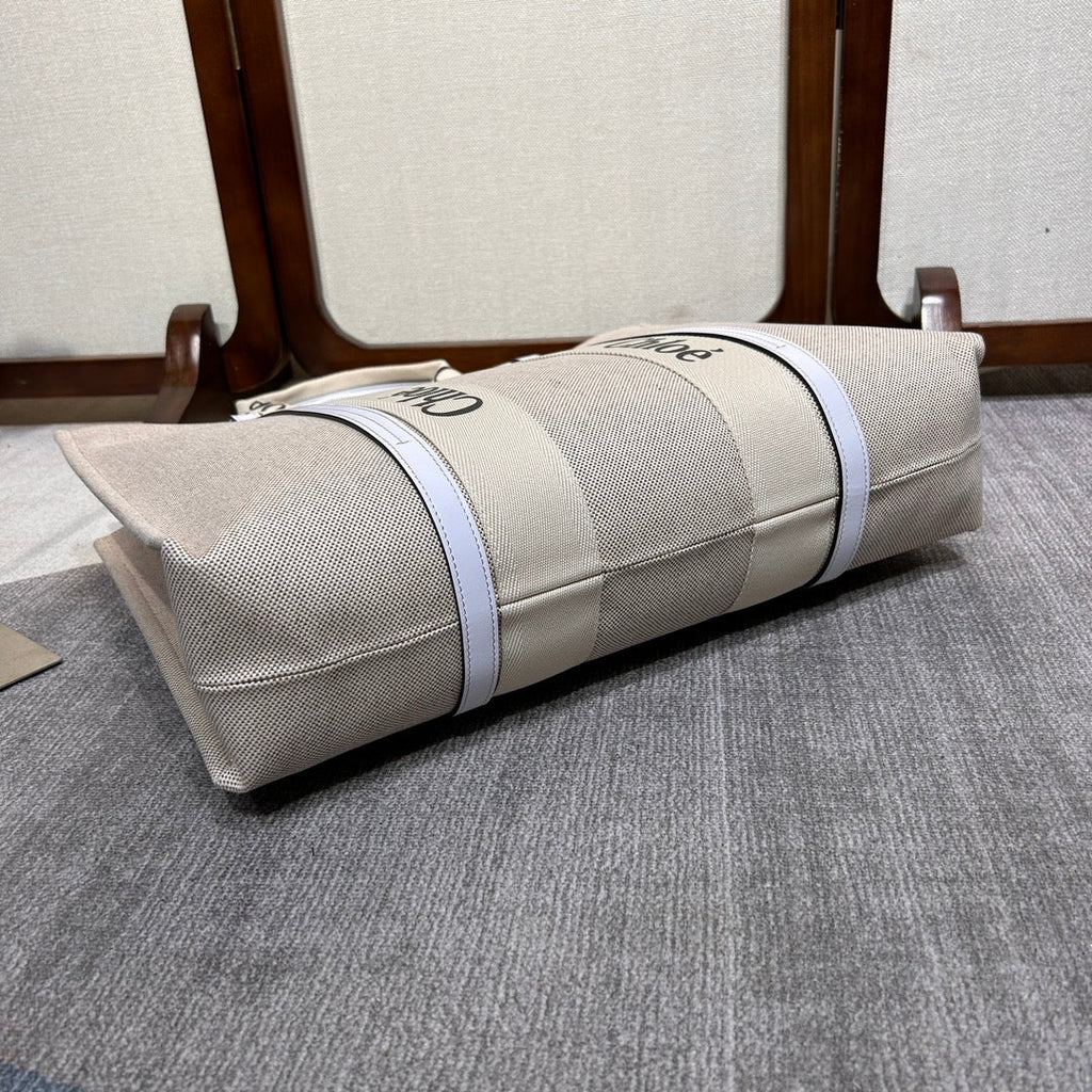 LAGRE WOODY TOTE BAG 45 IN BEIGE LINEN CANVAS BLACK WEBBING LOGO EMBROIDER WHITE CALFSKIN