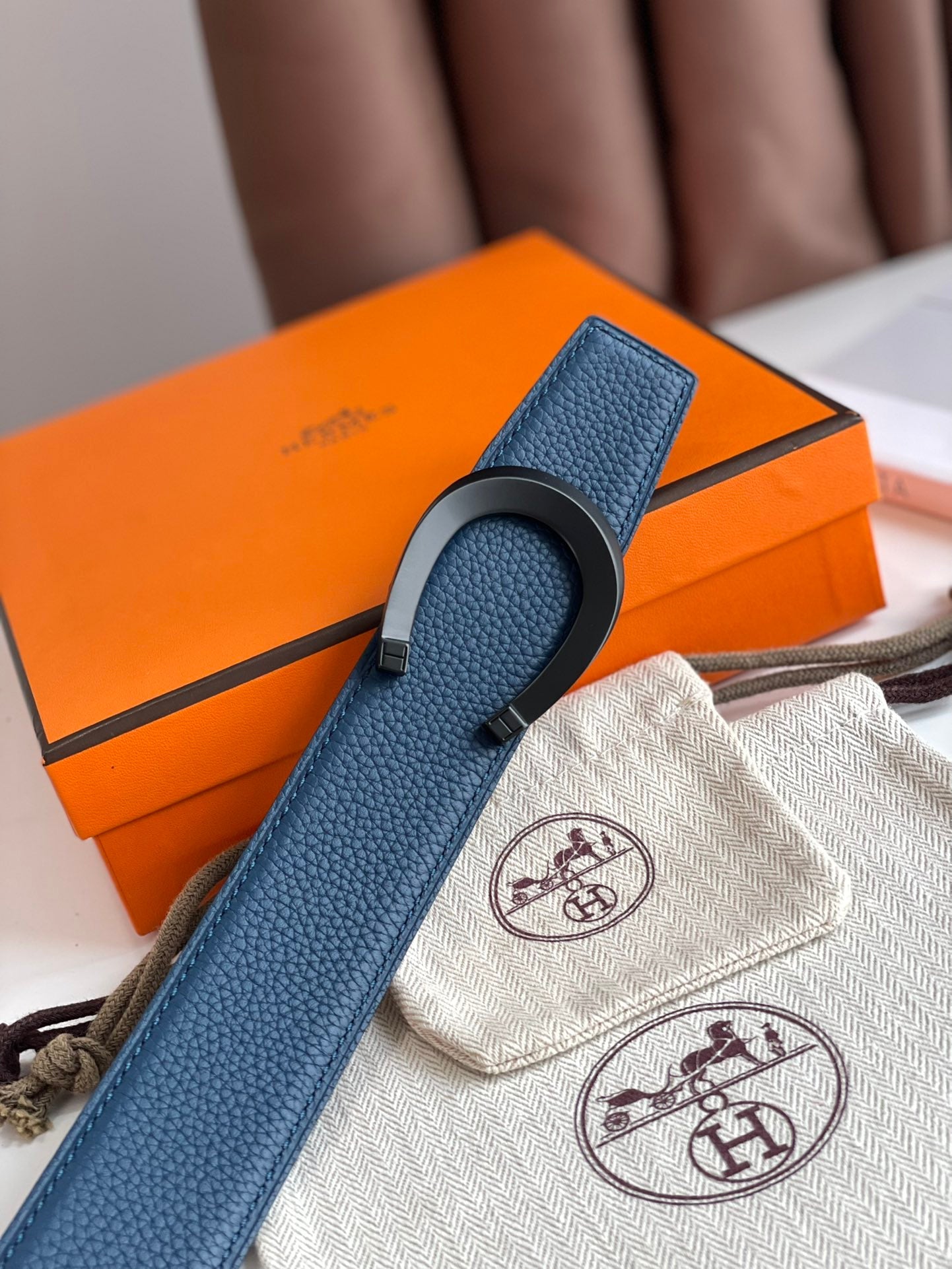 LUCK BELT BUCKLE & REVERSIBLE NAVY BLUE LEATHER STRAP 38MM BLACK HARDWARE