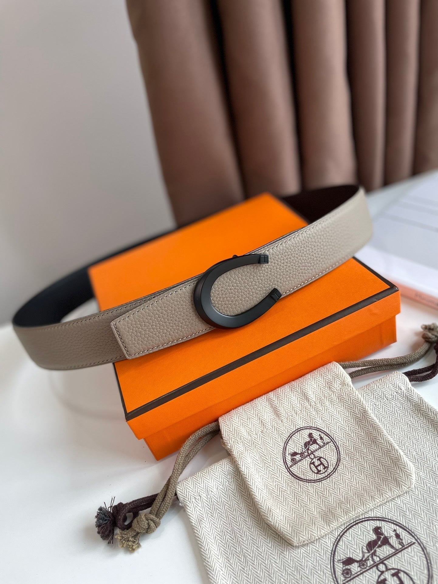 LUCK BELT BUCKLE & REVERSIBLE KHAKI BROWN LEATHER STRAP 38MM BLACK HARDWARE