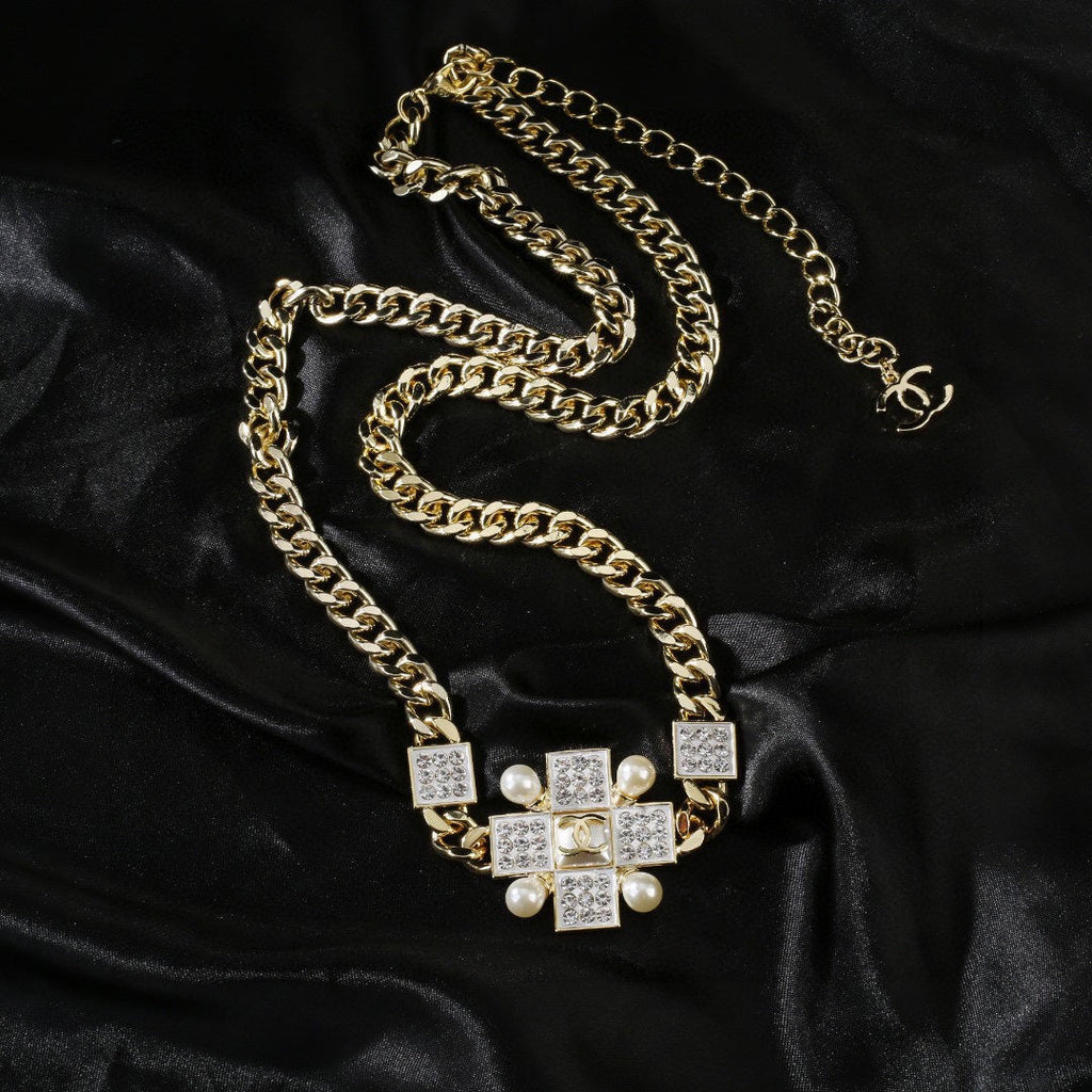CHANEL 25S CHAIN BELT IN GOLD METAL 614478