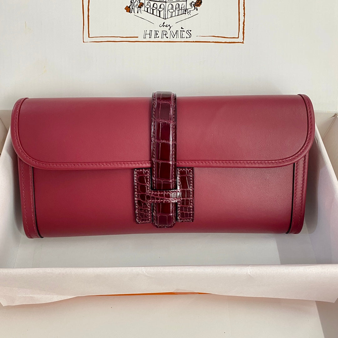 JIGE ELAN 29 CLUTCH IN CHERRY RED CALFSKIN WITH WINE RED LIZARD SKIN