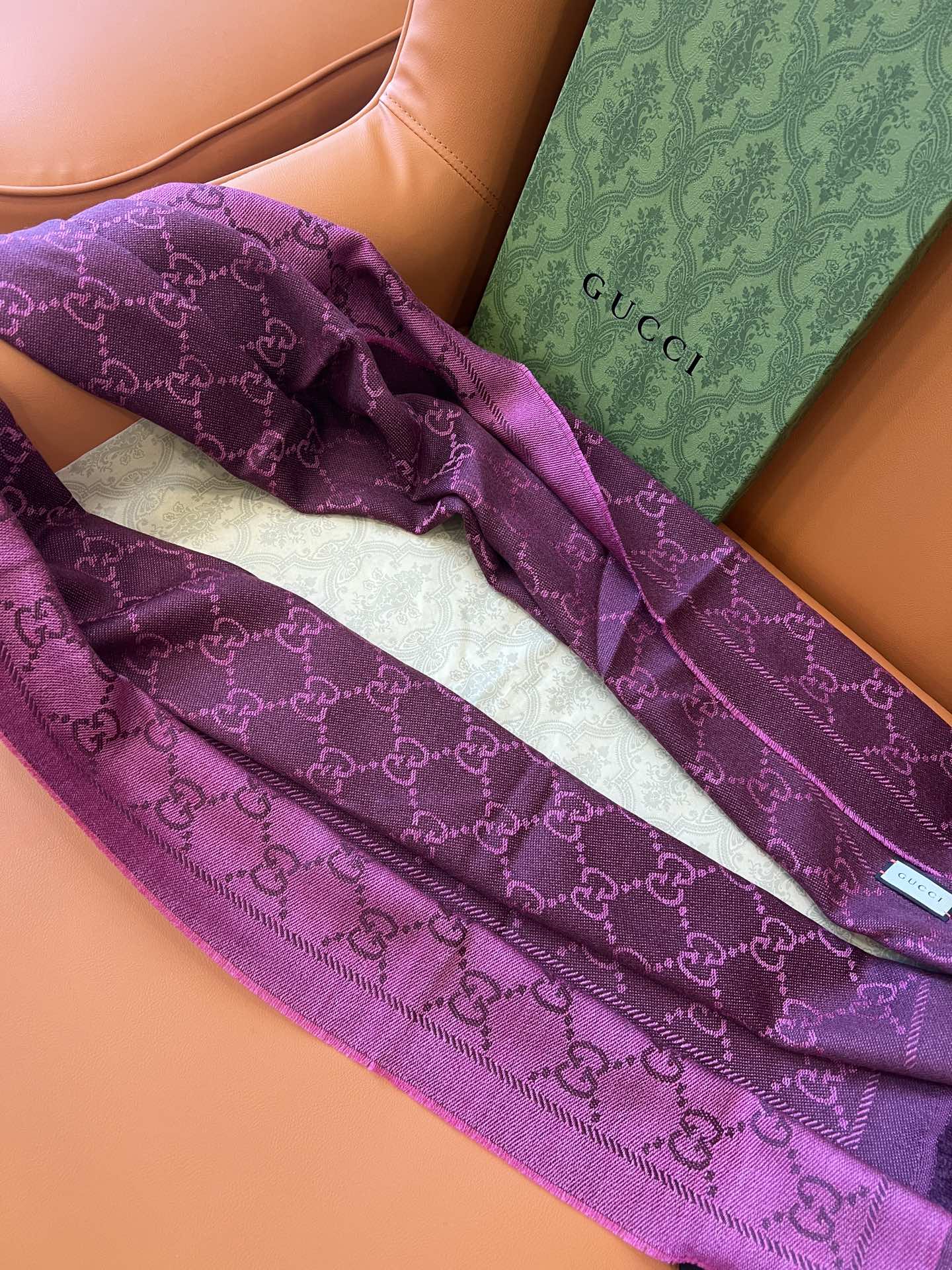 GUCCI 25S SCARF 180 IN WOOL 644857