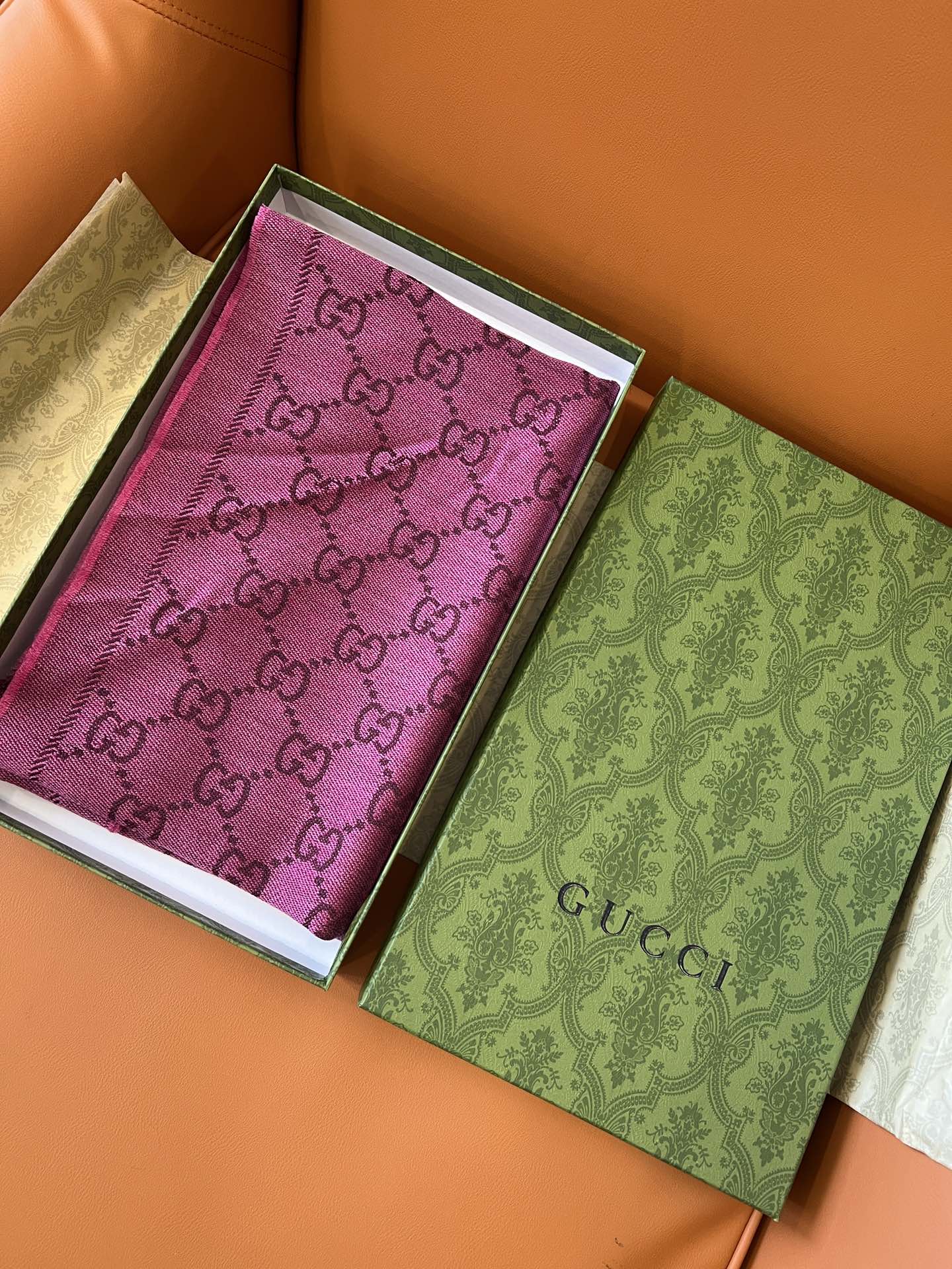 GUCCI 25S SCARF 180 IN WOOL 644857